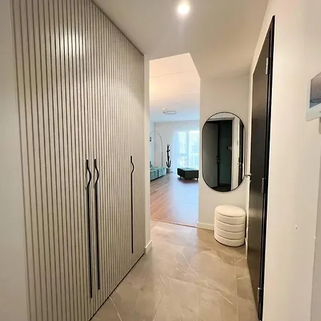Spacious In Kristiine District! タリン