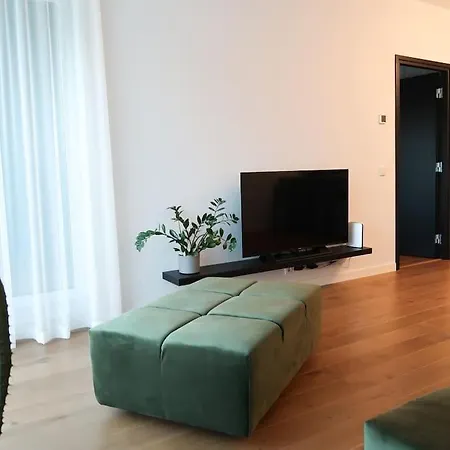 Spacious In Kristiine District! タリン